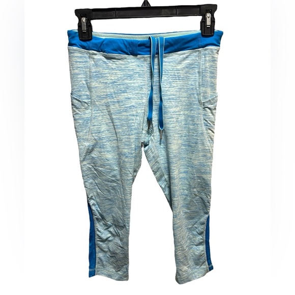 LULULEMON cropped blue and white striped Capri Leggings - Picture 2 of 4